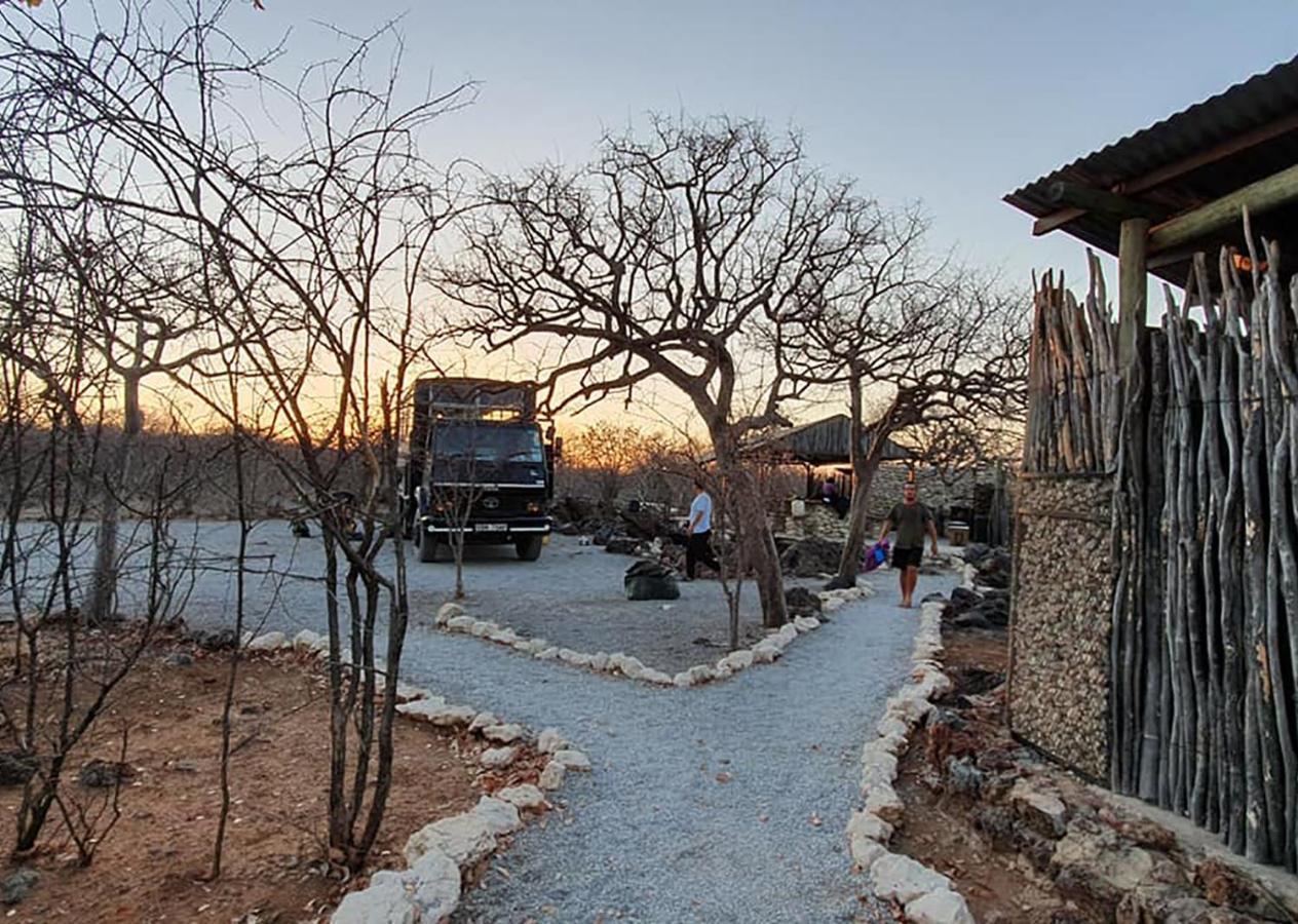 Etosha Village Campsite Okaukuejo Exterior foto