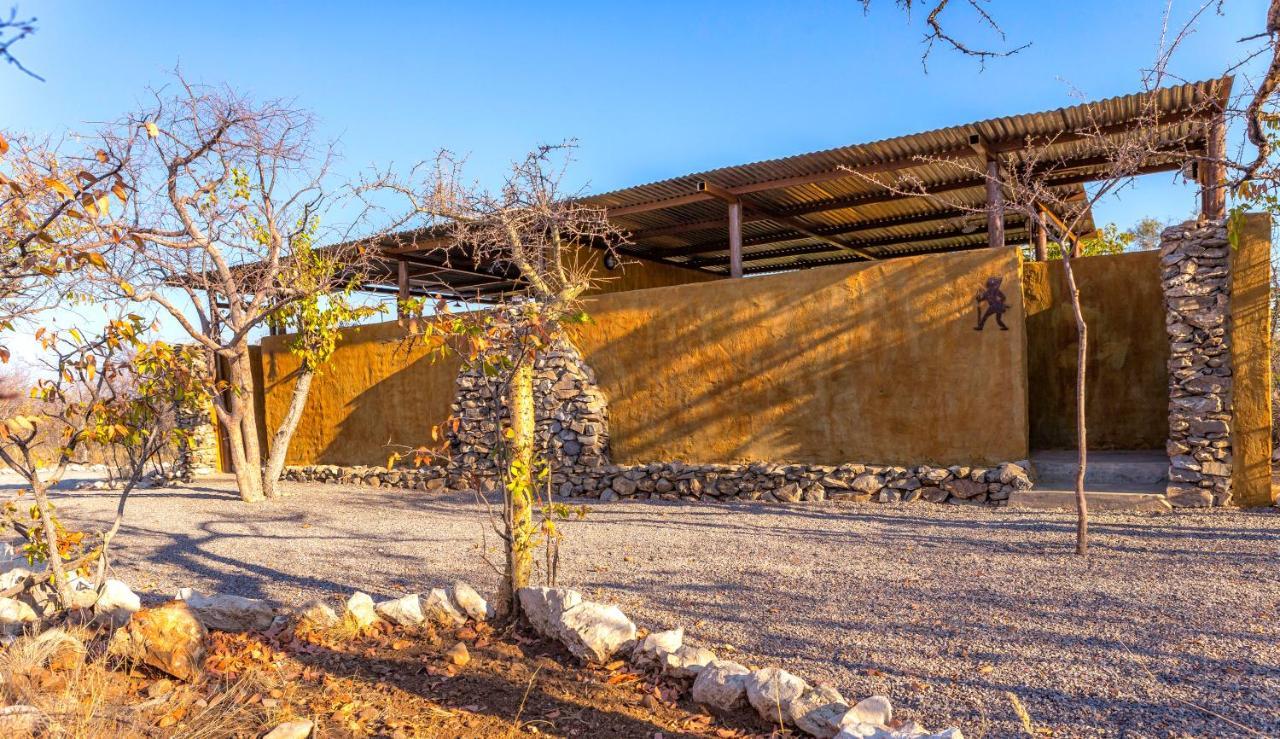 Etosha Village Campsite Okaukuejo Exterior foto